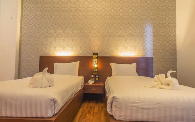 Jingjit Hotel - photo 4