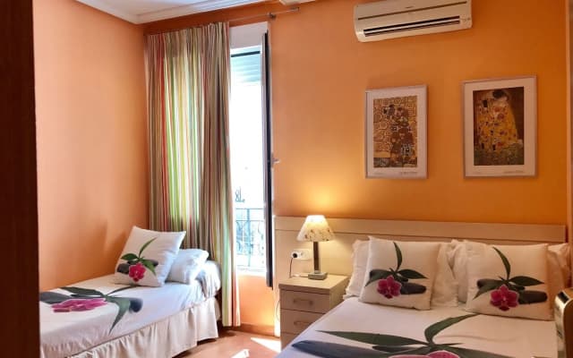 Luz Madrid Rooms - photo 4