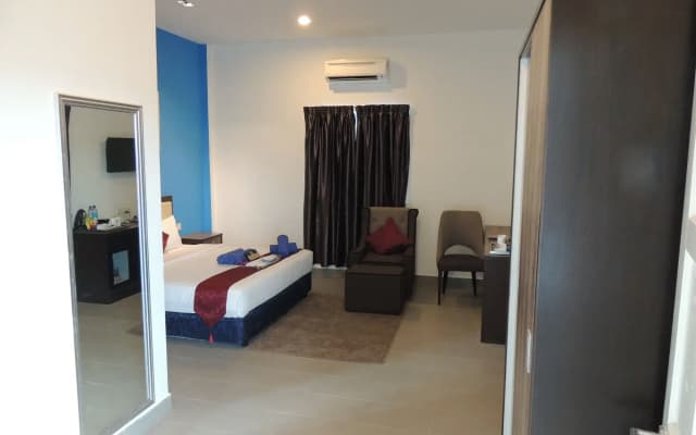 Royal Agate Beach Resort - photo 4