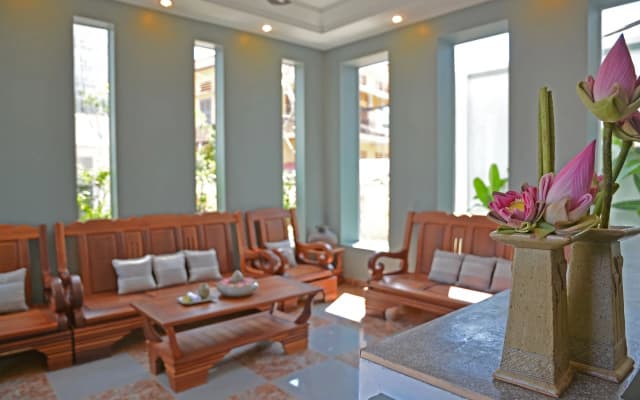 Bayon Boutique - photo 2