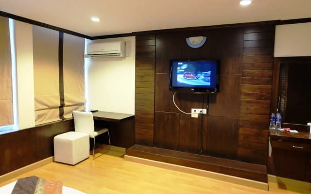 Everest Boutique 8 Inn - photo 3