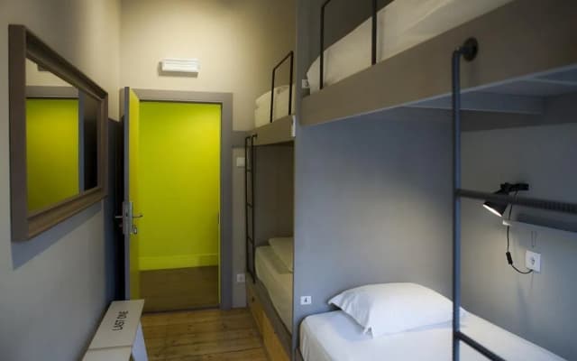 Goodmorning Solo Traveller Hostel - photo 3