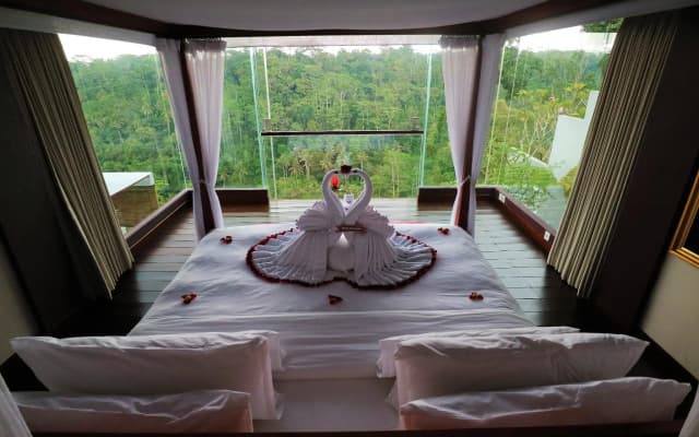 Ayuterra Resort - photo 2