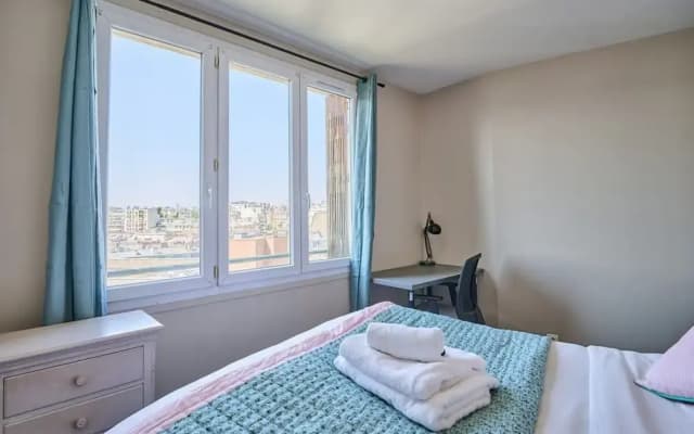 Sublime 2 Bedroom Flat Quai de Seine Eiffel Tower - photo 2