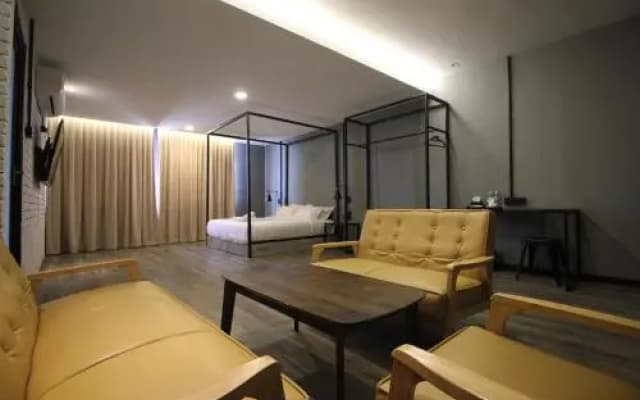 68 Boutique Hotel - photo 3