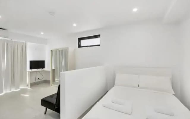 New studio apartment in Surry Hills - photo 4