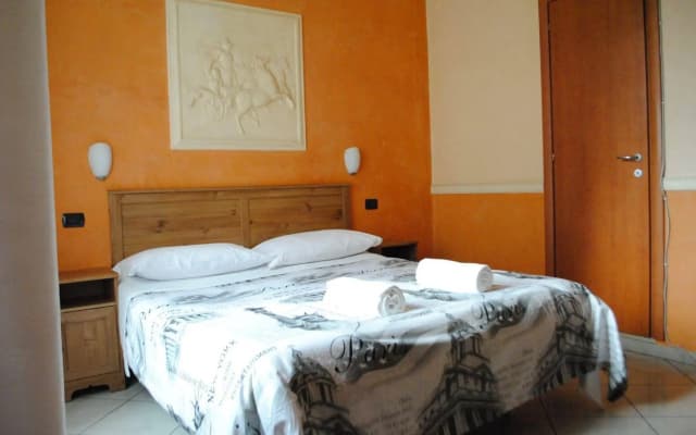 Gladiator Rooms - photo 3