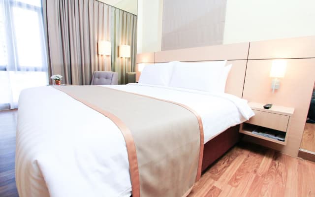 Petals Inn - photo 5