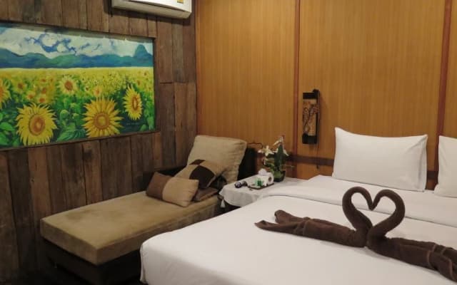 V-View Beach Resort - photo 4