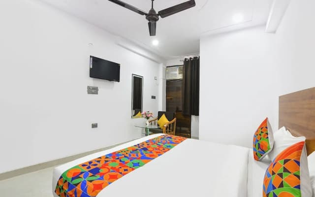 Fabhotel Royal Regency - photo 3