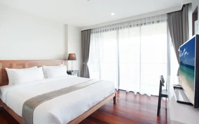 The Unity & The Bliss Patong Residence - photo 3