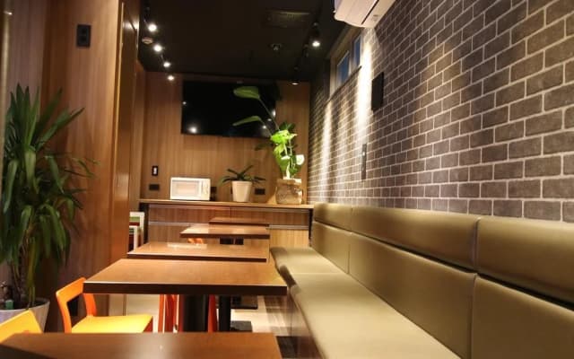 Nipponbashi Crystal Hotel - photo 2