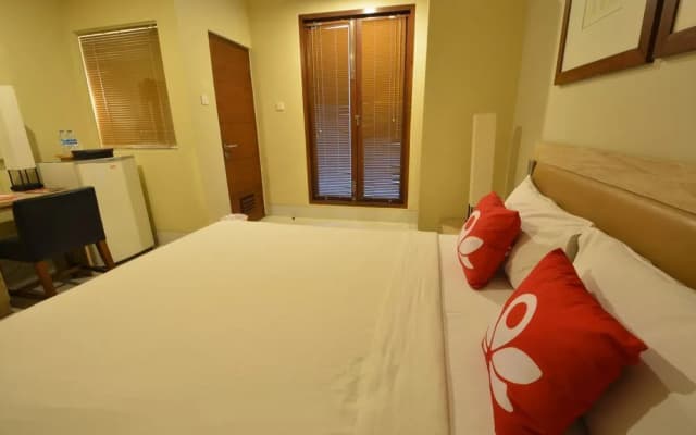 ZEN Rooms Kemang Ampera - photo 5
