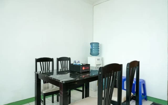 Spacious And Convenient 3br at Pangeran Jayakarta Apartment - photo 5