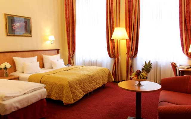 Opera Suites - Self Check-in - photo 4