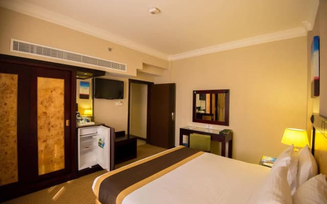 Caesar Hotel - photo 3