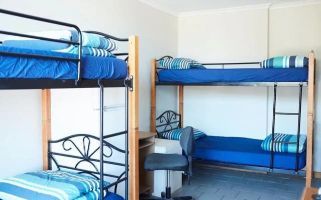 Rooftop Travellers lodge - photo 4
