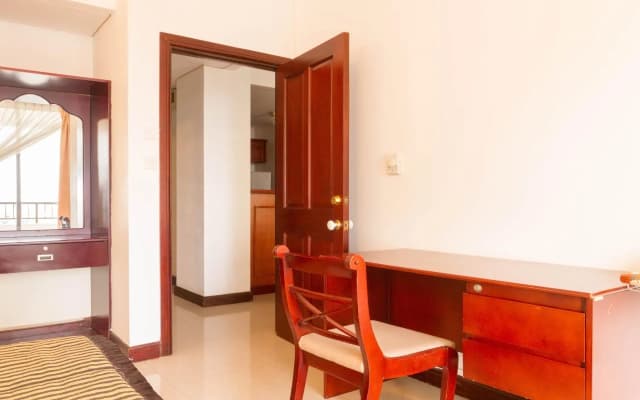 Crescat Apartments - photo 2