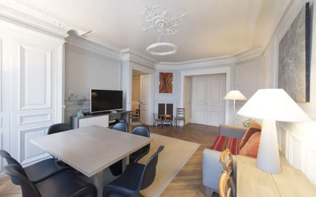Charming Haussmannian - photo 4
