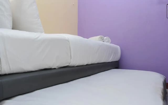 Comfort And Homey 2Br At Green Pramuka City Apartment - photo 4