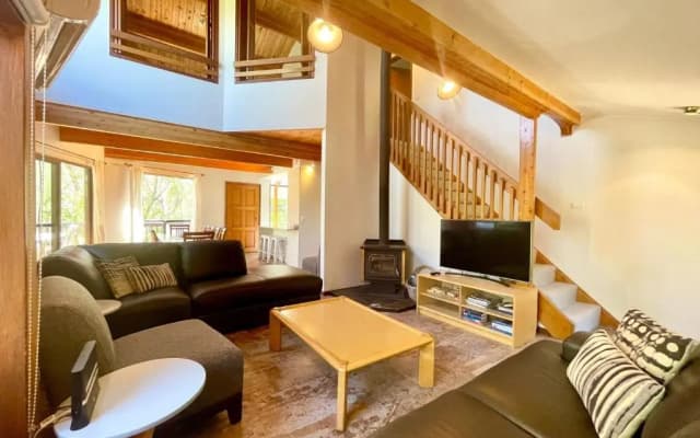 Sublime Cedar Lodge Leura - photo 3