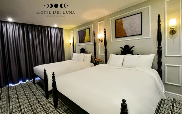 Hotel Del Luna - photo 2