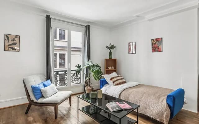 Bright 1BR Steps from Canal Saint-Martin - photo 4