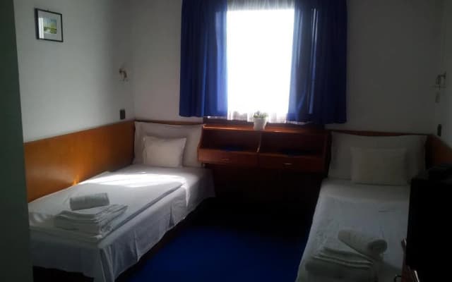 Botel Hotel Lisa - photo 4