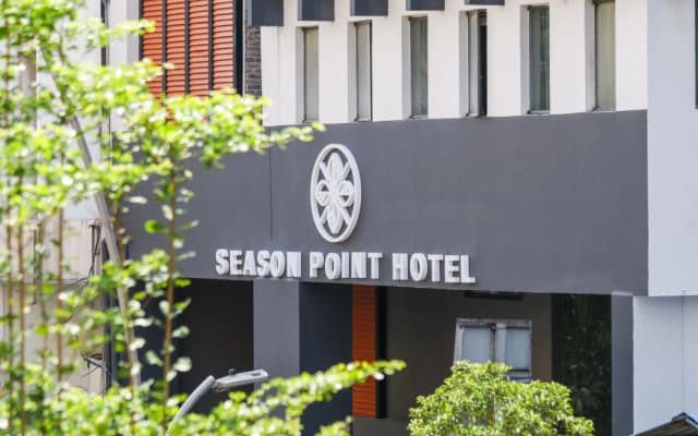 Season Point Hotel - photo 5