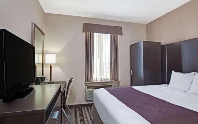 Days Inn by Wyndham Jamaica / JFK Airport - photo 5