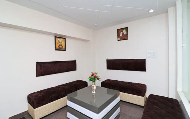 Hotel Star Inn - photo 2