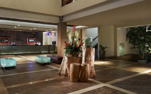 Sun Island Hotel & Spa Kuta - photo 2