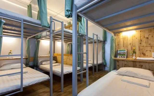 Backpacker Hanoi Hostel - photo 2