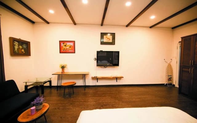 Elegant Studio Apartment - photo 2