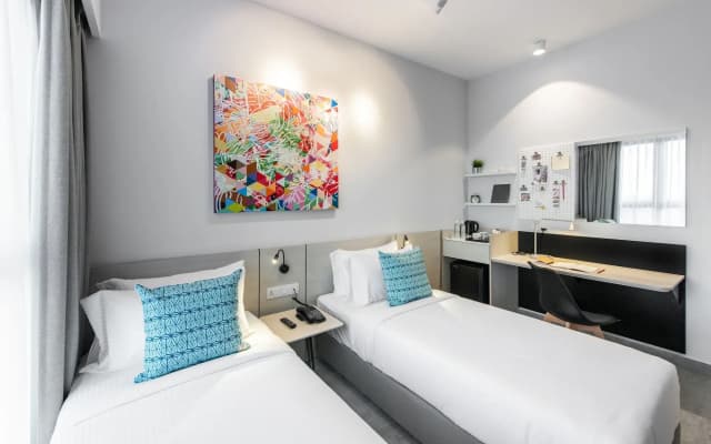 The Canvas Hotel - photo 3