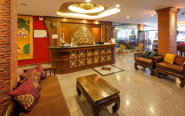 Tanawan Phuket Hotel - photo 2