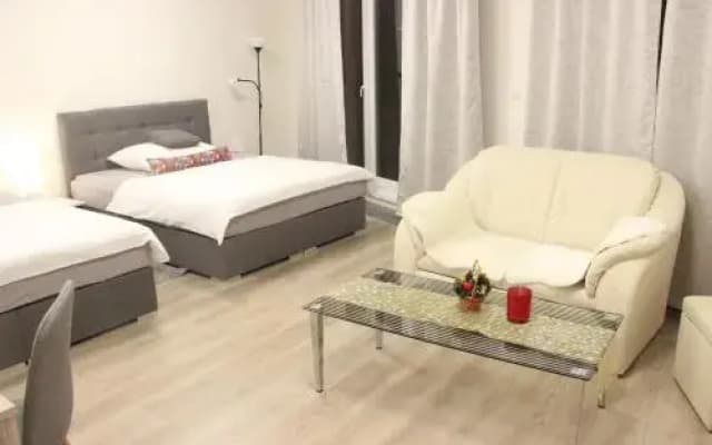 Element Prag Airport Apartment - photo 5