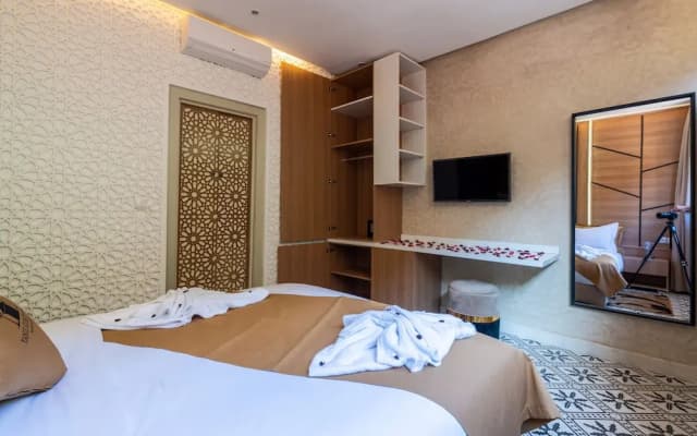 Yanis Guest House - photo 4