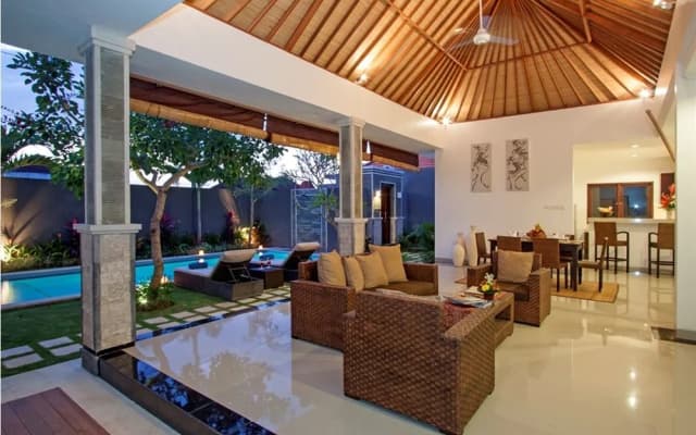 Villa Biru - photo 2