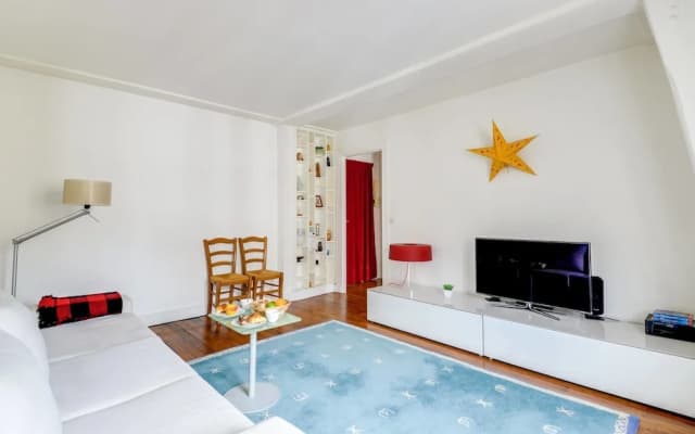 Comfy Apartment for 2 in Gare du Nord - photo 2
