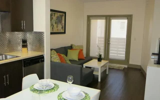 The Hollywood Suite - photo 3