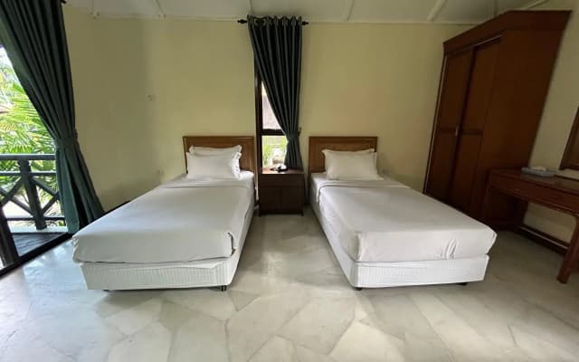 Puteri Bayu Beach Resort - photo 2
