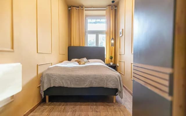 4BR Apt for 10P Walk to Westbahnhof - photo 4