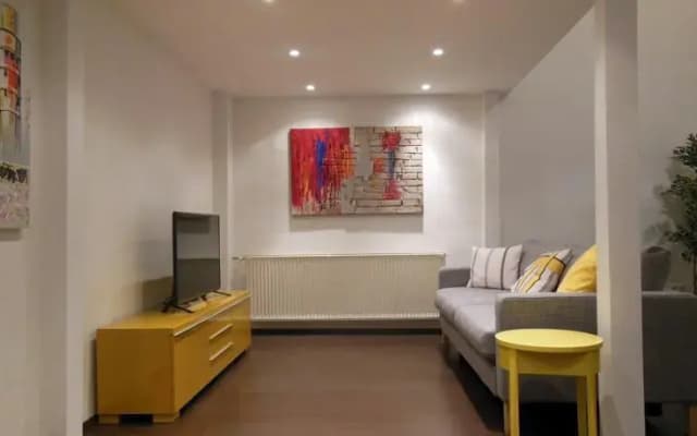 Kodaly Art Apartment - photo 3