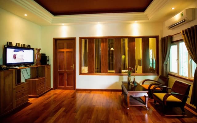 Koreana Hotel - photo 4