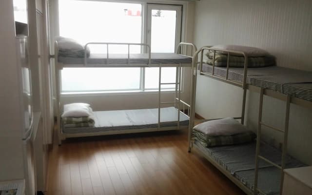 Phil House - photo 2
