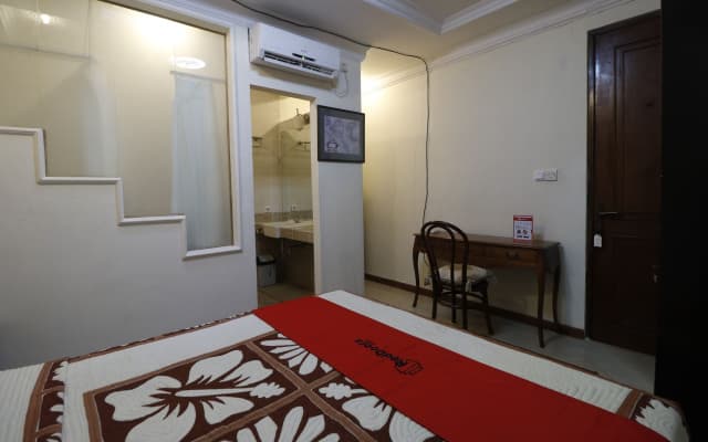 RedDoorz Plus @ Jalan Dharmawangsa - photo 3