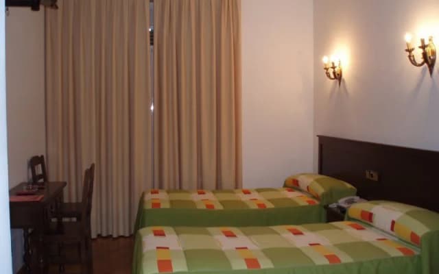 Hostal Odesa - photo 2