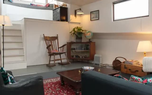Authentic Houseboat - photo 3