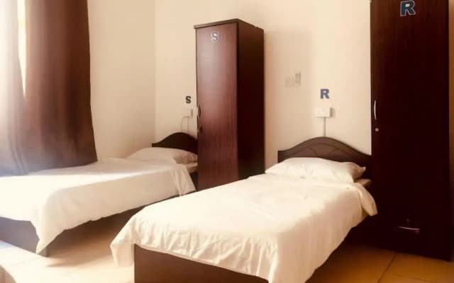 Q Hostel - photo 5